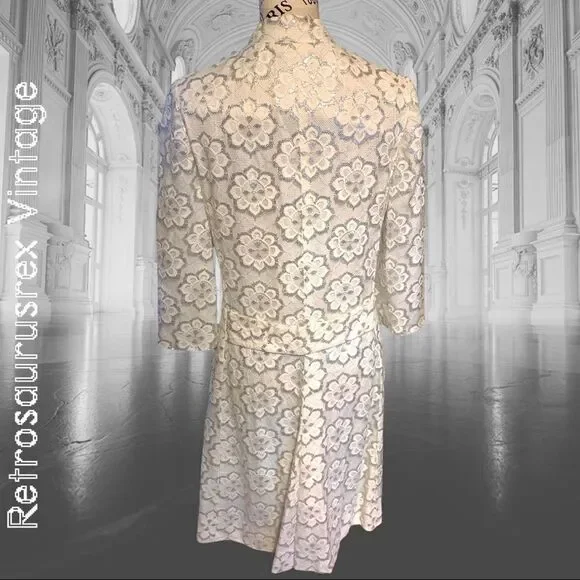 Vintage Lace dress - Picture 6 of 8